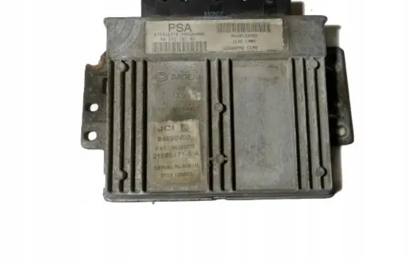 Peugeot Partner Engine control unit/module 965701878