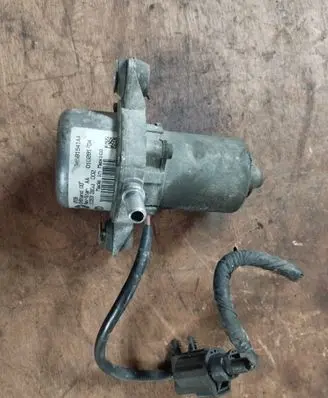 Chrysler Town u0026 Country V Vacuum pump 04581541AA