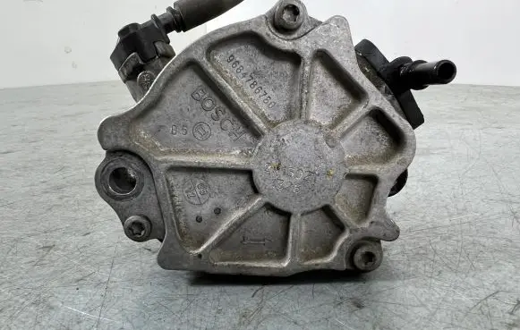 Volvo V50 Vacuum pump 9684786780 2A1502Y1326