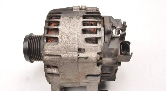 Volvo V40 Generator/alternator 30644799