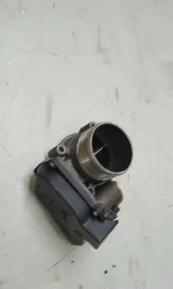 Audi A4 S4 B7 8E 8H Throttle valve 06F133062