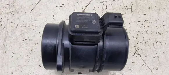 Nissan Juke I F15 Mass air flow meter H8200702517
