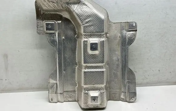 Chrysler Pacifica Exhaust heat shield 68214224AB 193865