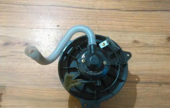 Mazda 323 Heater fan/blower hb111be5m038a 894000-0060