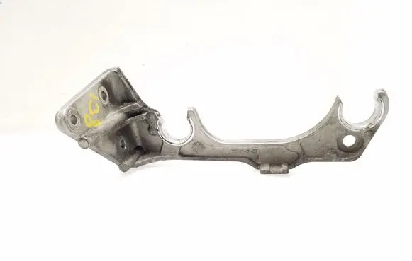 Mercedes-Benz E W212 Air filter cleaner box bracket assembly A6510940127