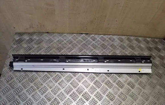 Jaguar XJL Rear door sun blind/shade AW93F041A07BDW