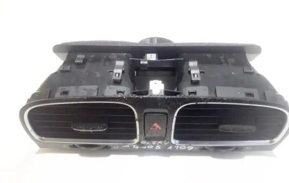Volkswagen Golf VI Dash center air vent grill 5k0819728 5k0815735