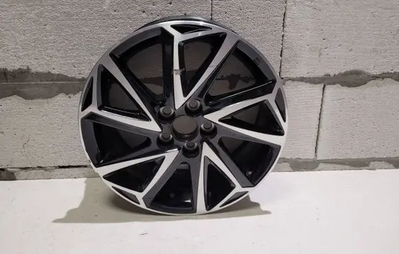 Toyota Yaris R16 alloy rim PW457-0D004