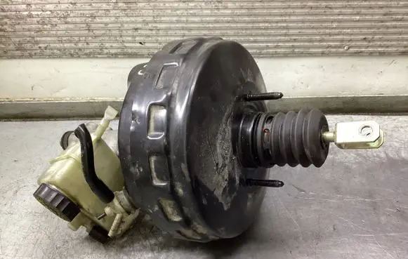 Mercedes-Benz C W203 Brake booster A0054304730