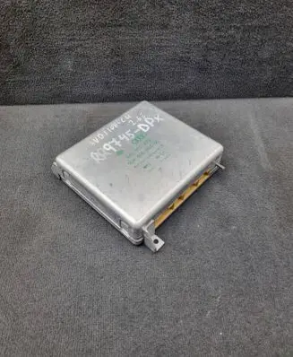 Audi A6 S6 C4 4A Engine control unit/module 4A0907473 5DA00690300