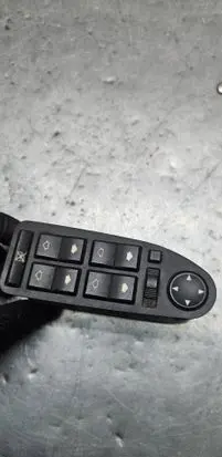 BMW 5 E39 Electric window control switch 6904339 740022 0110