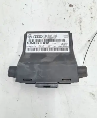 Volkswagen Touran I Gateway control module 1K0907530L 1K0907951