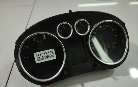 Audi A2 Speedometer (instrument cluster) 81117994 81.117994