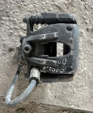 Front brake caliper