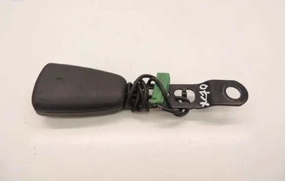 Volvo XC70 Front seatbelt buckle DXC70