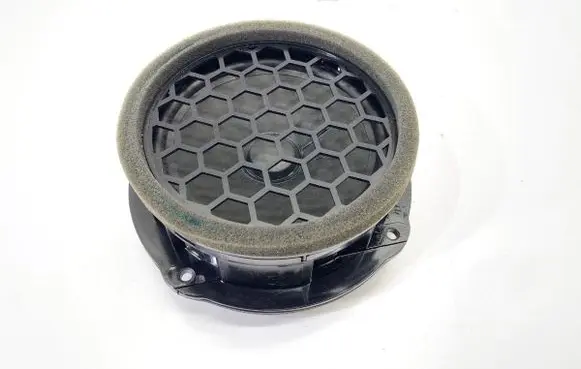 Skoda Superb B8 (3V) Front door speaker 3V0035411L