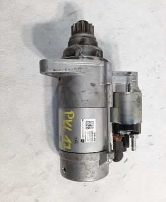Volkswagen PASSAT B7 Starter motor 02M911024B