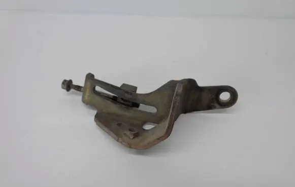 Mitsubishi Pajero Generator/alternator bracket 