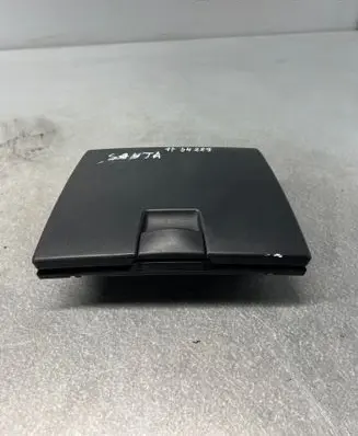 Hyundai Santa Fe Front trunk storage compartment 847452B000
