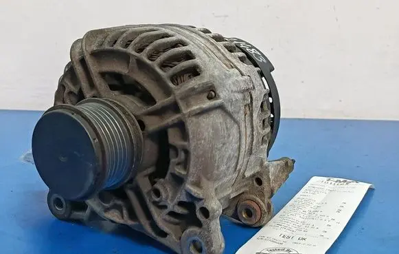 Volkswagen Sharan Generator/alternator 028903028E