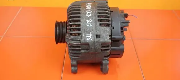 Audi Q7 4L Generator/alternator 059903015R BUG