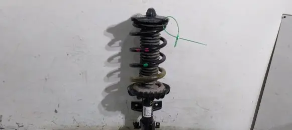 Mercedes-Benz V Class W447 Front shock absorber/damper A4473205338