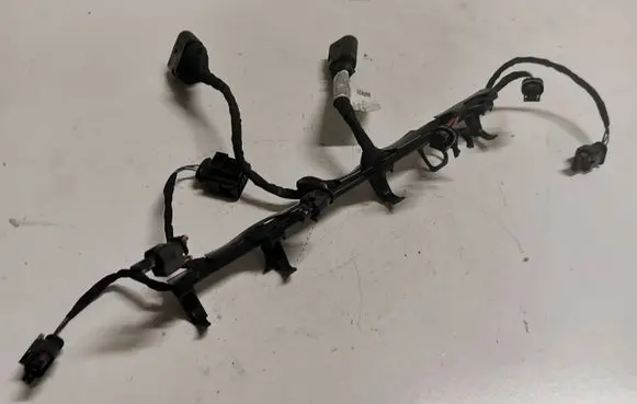 Audi Q5 SQ5 Fuel injector wires 06L971627Q