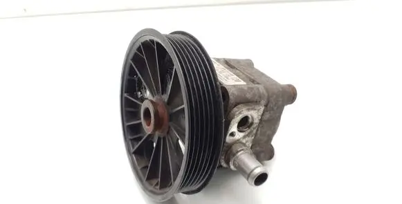 Volvo XC90 Power steering pump 30665100 7617955120