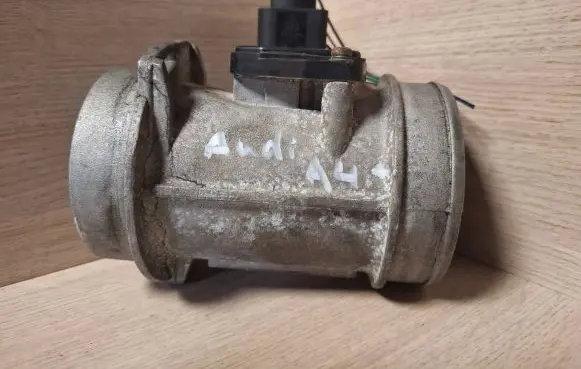 Audi A4 S4 B6 8E 8H Mass air flow meter 01071741