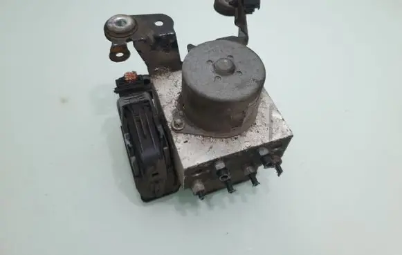 Ford Mondeo MK IV ABS Pump BG912C405AC