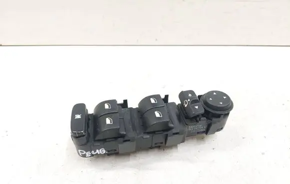 Peugeot 407 Electric window control switch 53269704 53269700