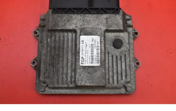 Suzuki Swift I Engine control unit/module ECU 3392062JP0