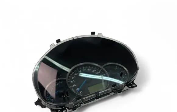 Toyota Yaris Speedometer (instrument cluster) 838000DT70