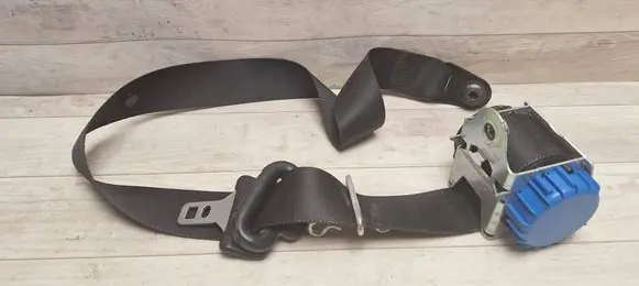 Ford Fiesta Front seatbelt 6S6AA61295AB 040403 E1040403