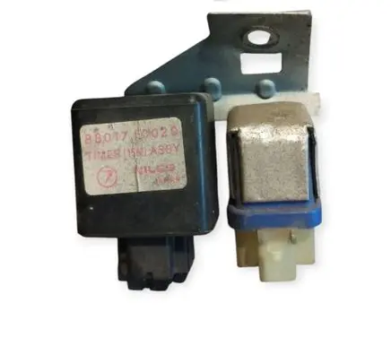 Subaru Forester SF Window wiper interval relay 88017fc020