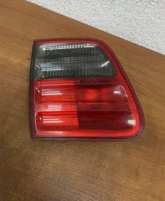 Mercedes-Benz E W210 Tailgate rear/tail lights A2108207364 E1010