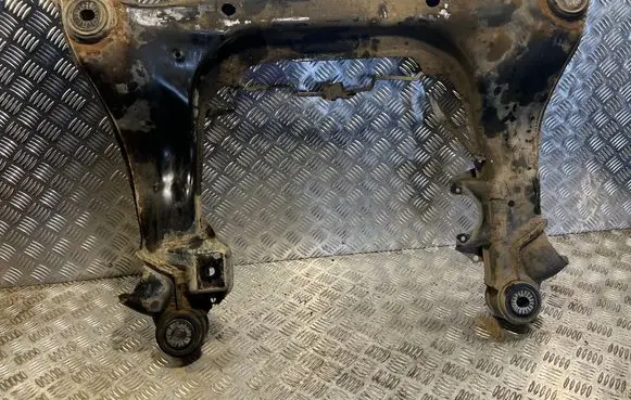 Volkswagen PASSAT B5 Front subframe