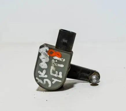 Rear air suspension level height sensor
