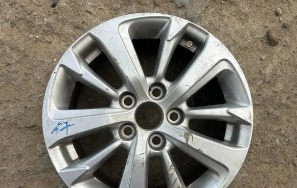 Toyota Yaris Cross R16 alloy rim 