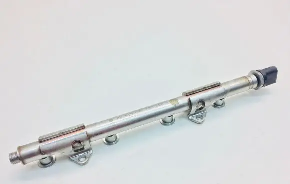 Volkswagen Caddy Fuel main line pipe 04E133320D 06J906051F