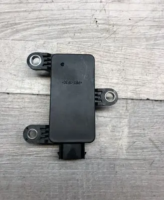 Hyundai i40 ESP acceleration yaw rate sensor 956903V100 BG6810F540
