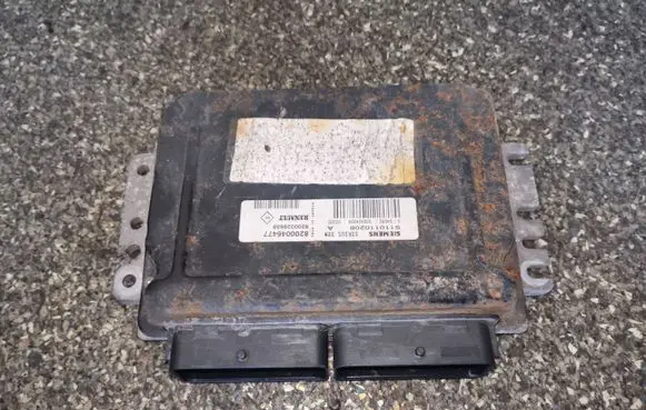 Renault Scenic I Engine control unit/module 8200046477 8200029658