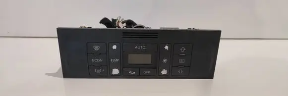 Audi A4 S4 B5 8D Climate control unit 8Z0820043D 5HB00818504