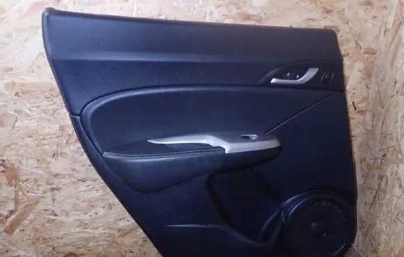 Honda Civic Coupe rear side trim panel