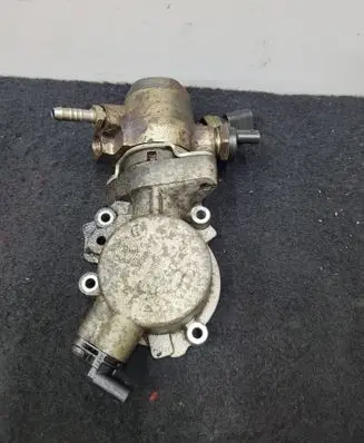 Audi A6 S6 C6 4F Fuel injection high pressure pump 06E127025M