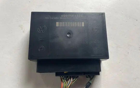 Volkswagen Polo IV 9N3 Comfort/convenience module 6Q0959433E