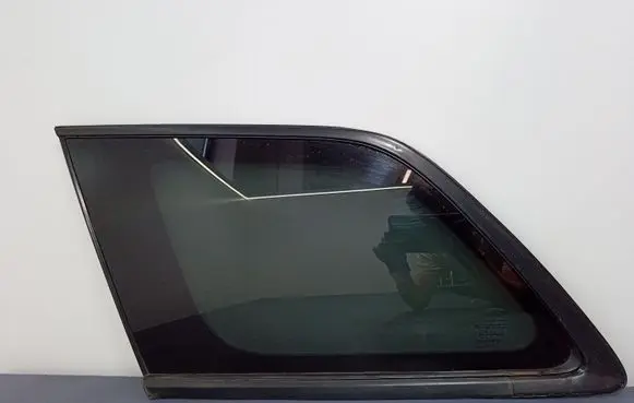 Jeep Grand Cherokee Rear side window