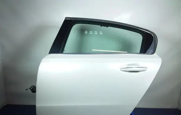 Peugeot 508 RXH Rear door