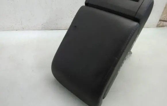Opel Vectra C Armrest 13171946