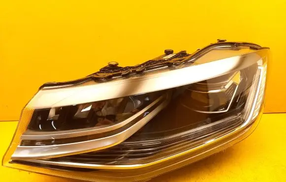 Volkswagen Caddy Headlight/headlamp 2K8941035A